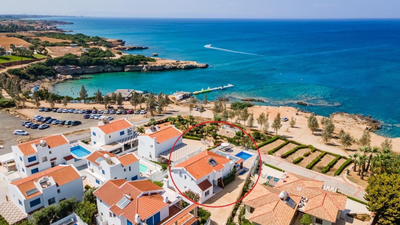 Beach Front Aqua Marina By Ezoria Villas Paralimni Luaran gambar