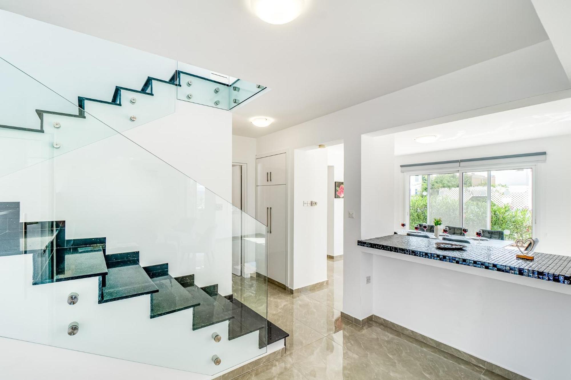 Beach Front Aqua Marina By Ezoria Villas Paralimni Luaran gambar